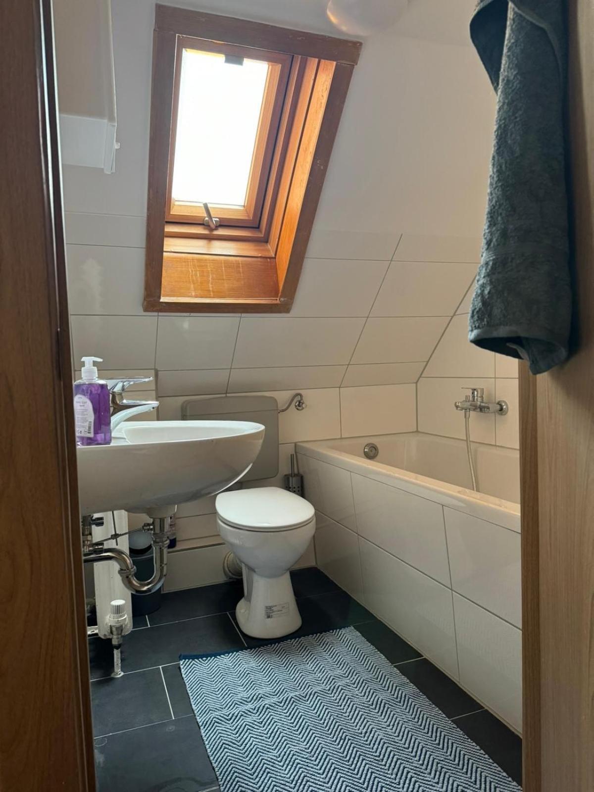 Zentral Gelegene In Apartment *